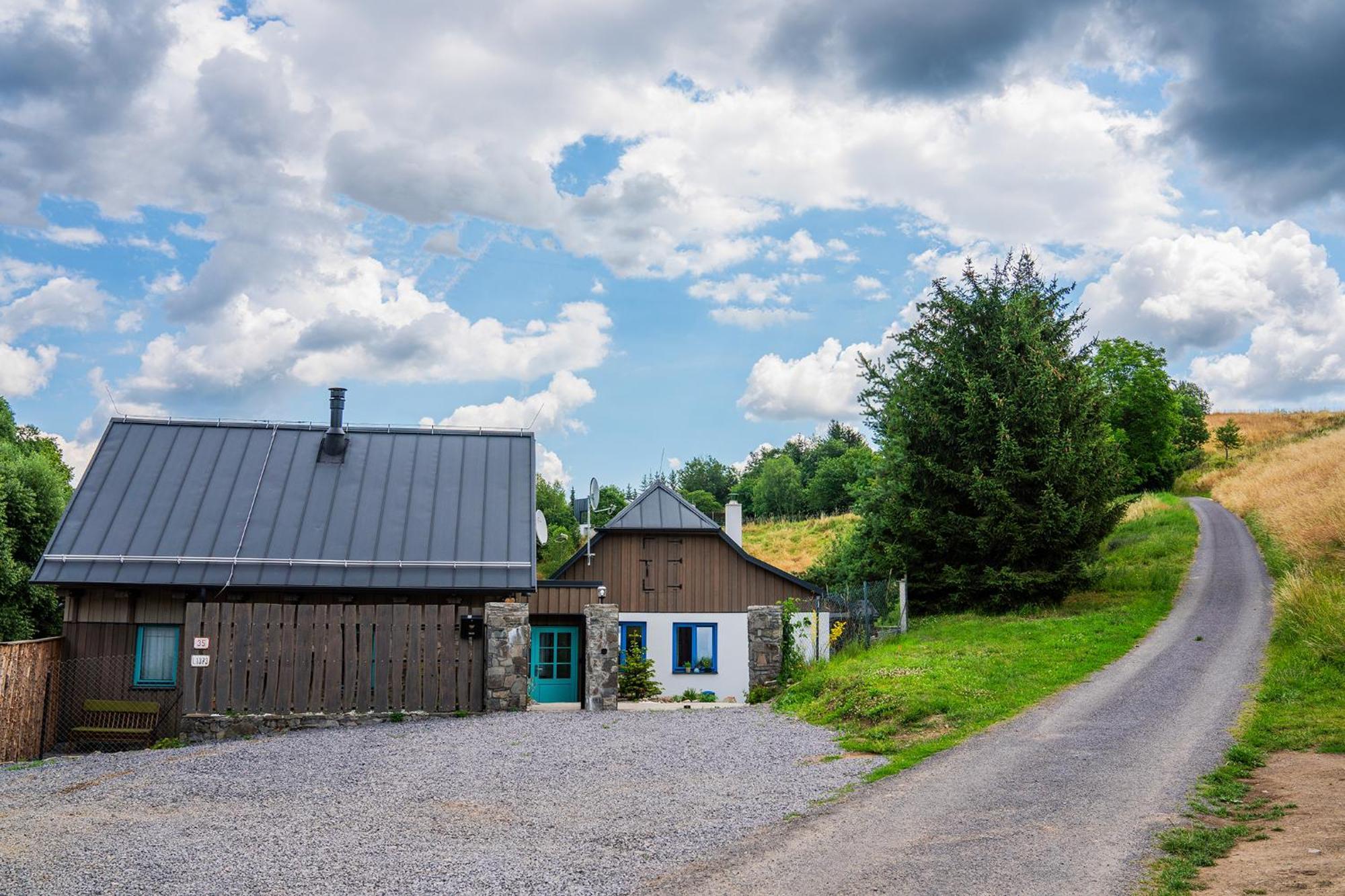 Chalupka Opal A Chalupa Achat Na Luke Lukahuta Chaletstiavnica Banska Stiavnica Na Samote - Samoobsluzny Pristup Cez Pin-Kod Nonstop Extérieur photo